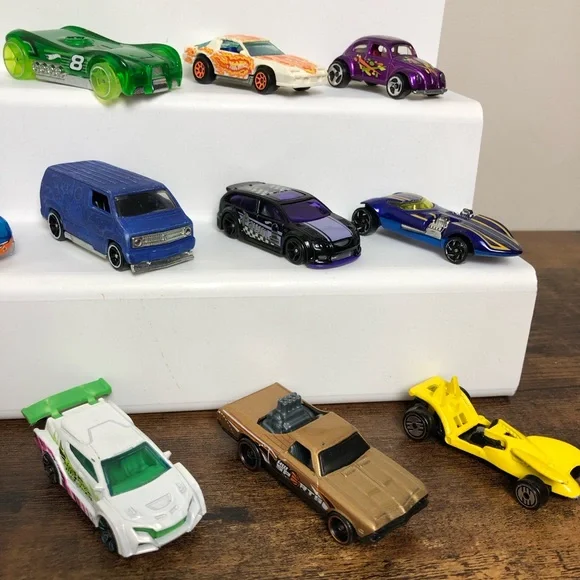 Hot Wheels Car Assortment #1 - Picture 5 of 5